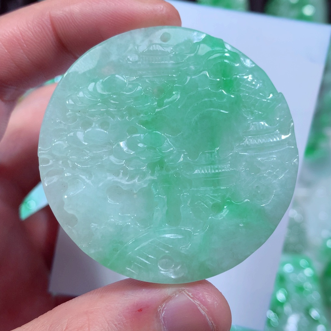 翡翠颈饰未镶嵌缅甸翡翠