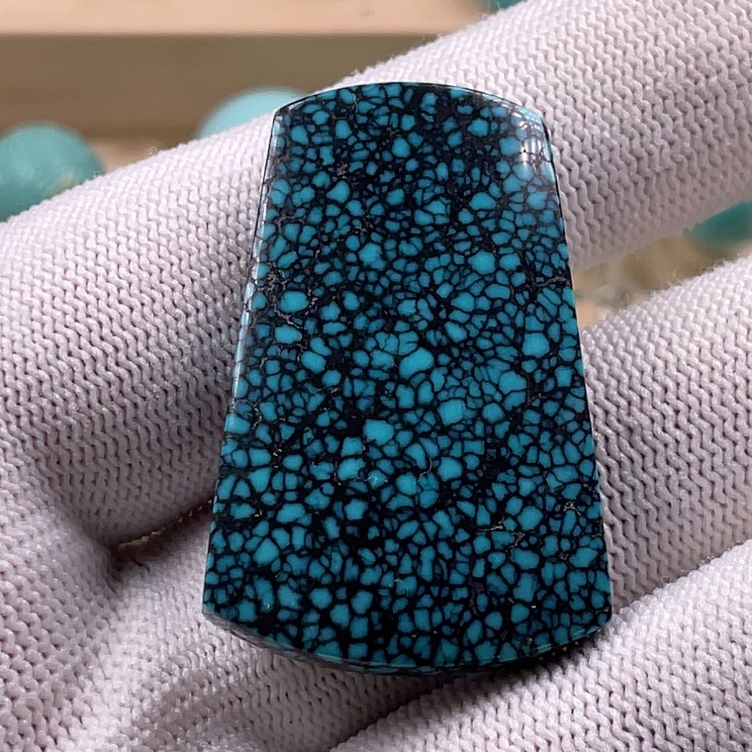 绿松石未镶嵌原矿绿松石