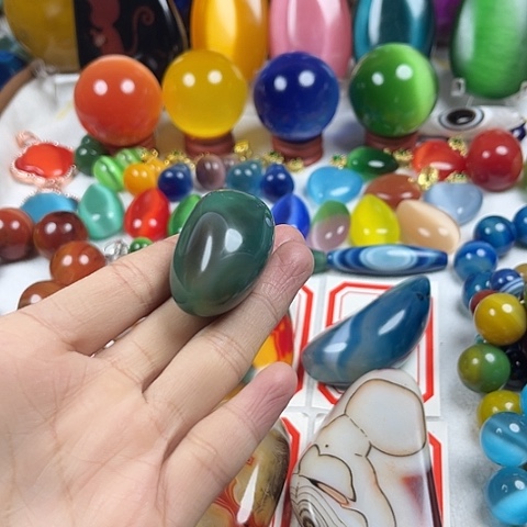 玛瑙/玉髓耳钉未镶嵌