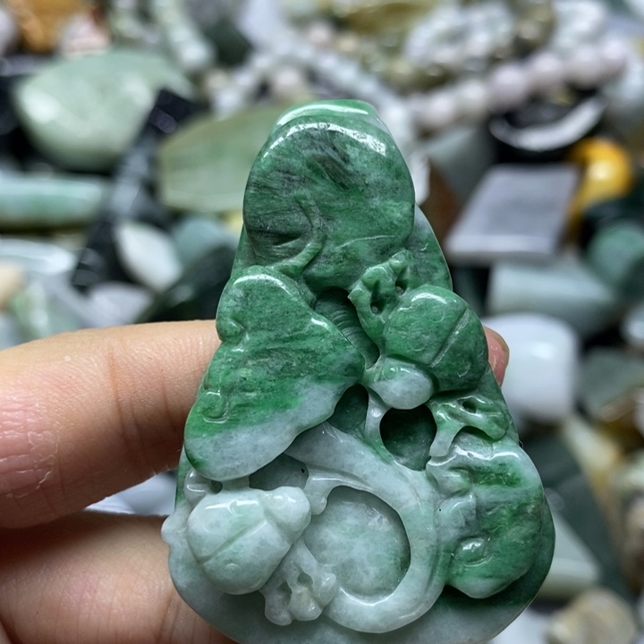 德***时翡翠未镶嵌颈饰天然翡翠