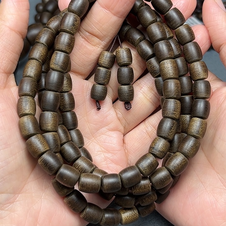 长***长沉香碎屑沉香白棋玉化0.8