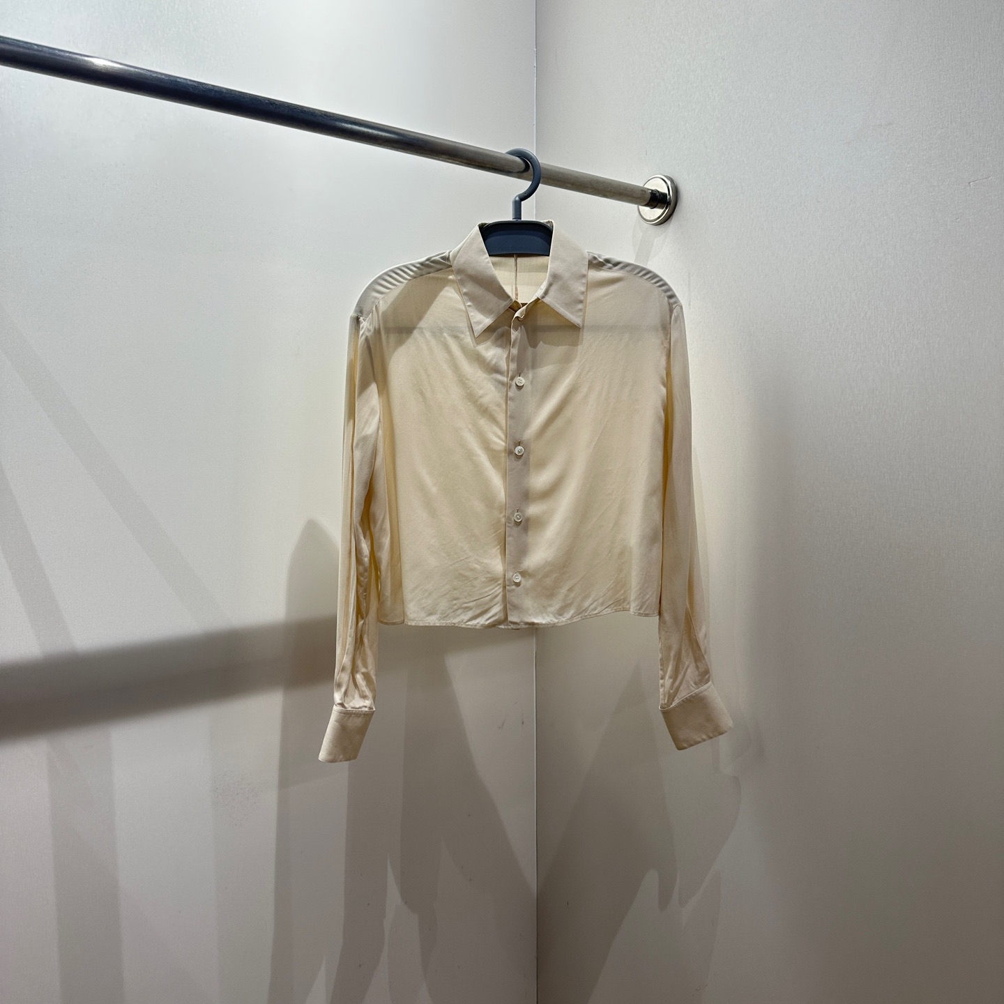 99新 Celine/思琳 dec680 翻领纯色长袖 34码 棉