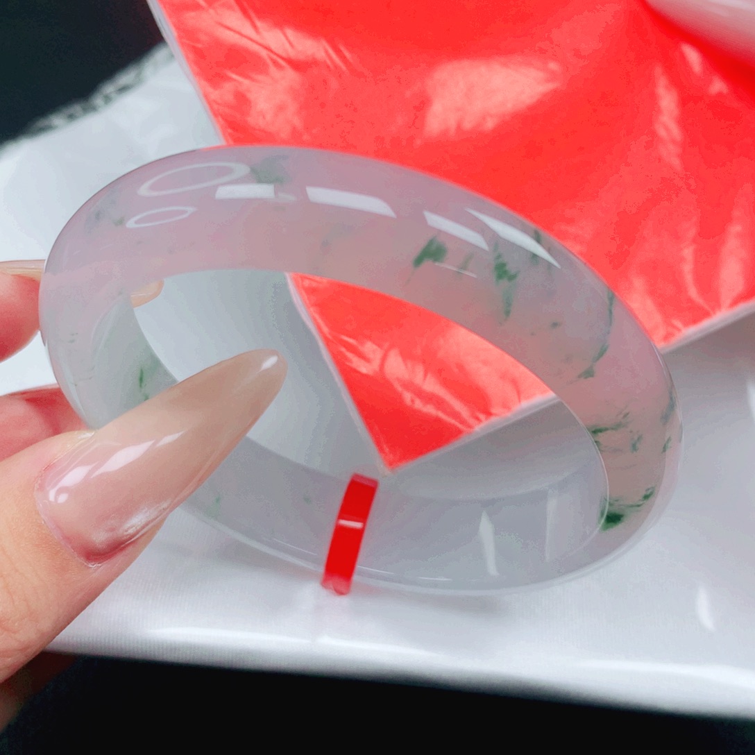 翡翠未镶嵌手镯54贵