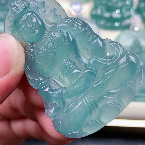 【闪购商品】翡翠颈饰未镶嵌天然翡翠