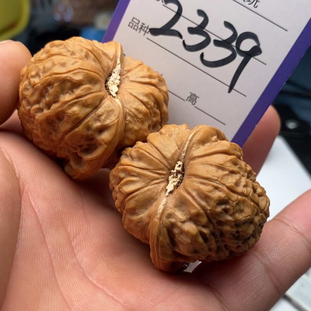 文玩核桃吊坠2339