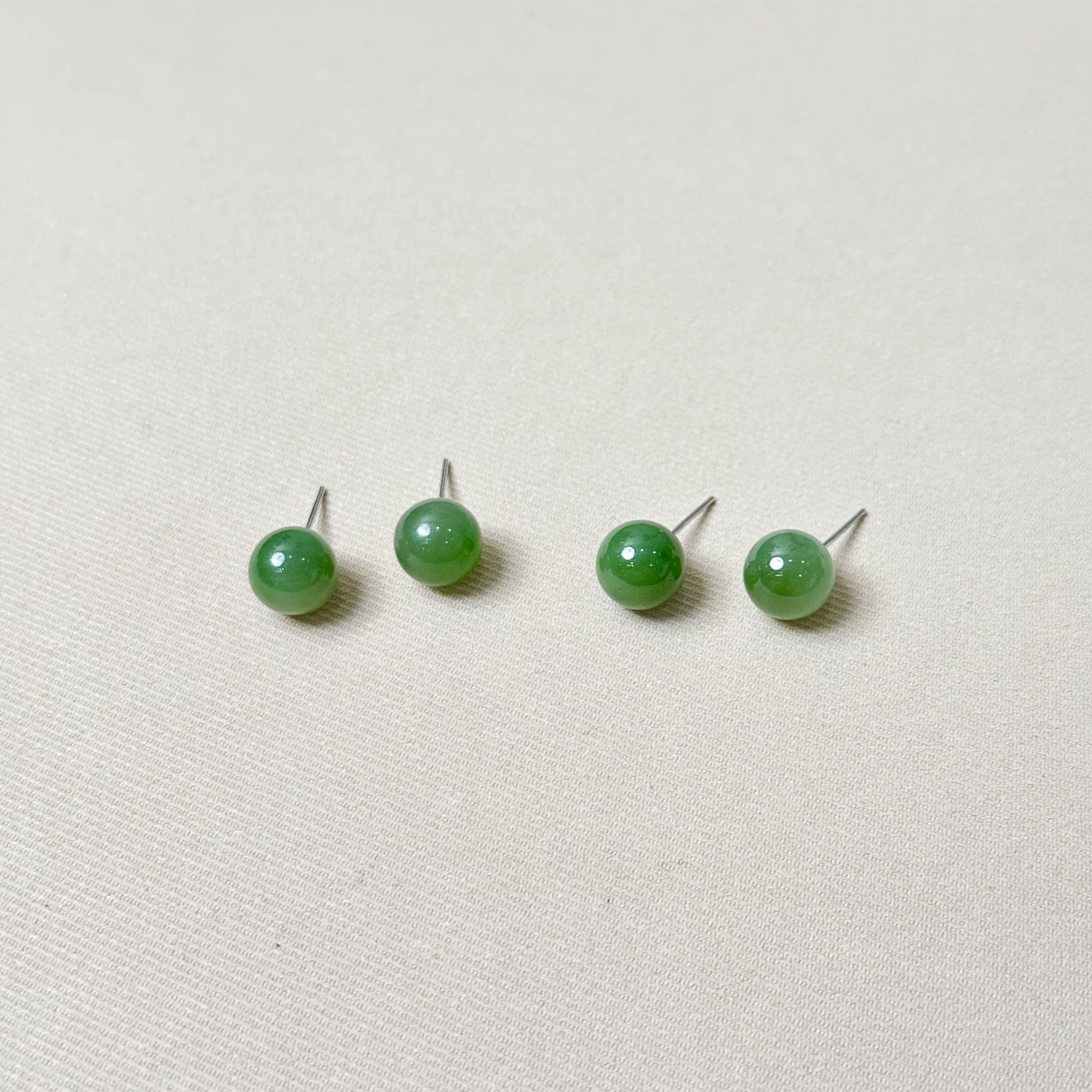 LYX1001和田玉碧玉圆珠S925银镶耳钉9mm+多样性发其一对