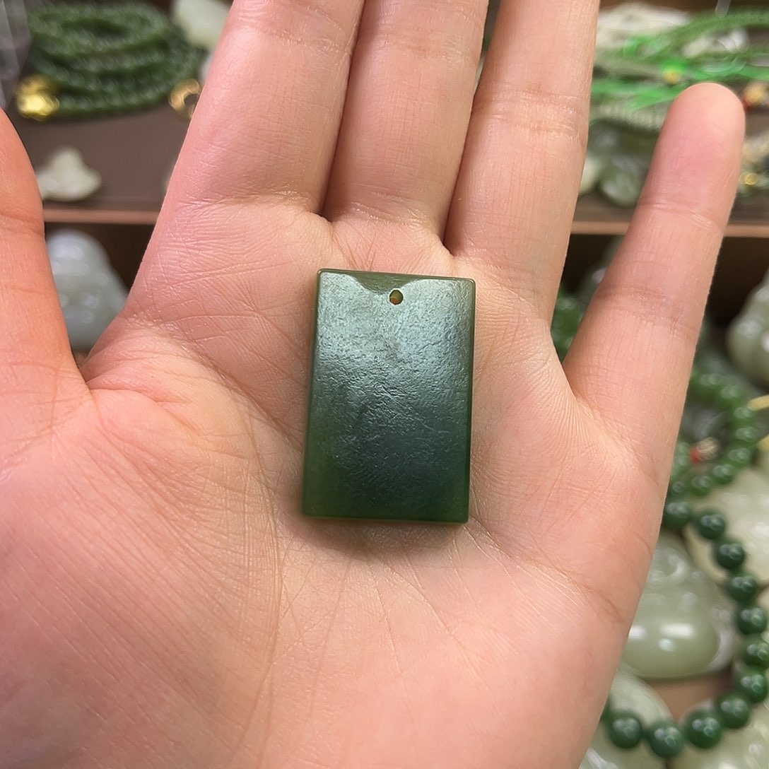 和田玉吊坠(赠链)未镶嵌佳**侧