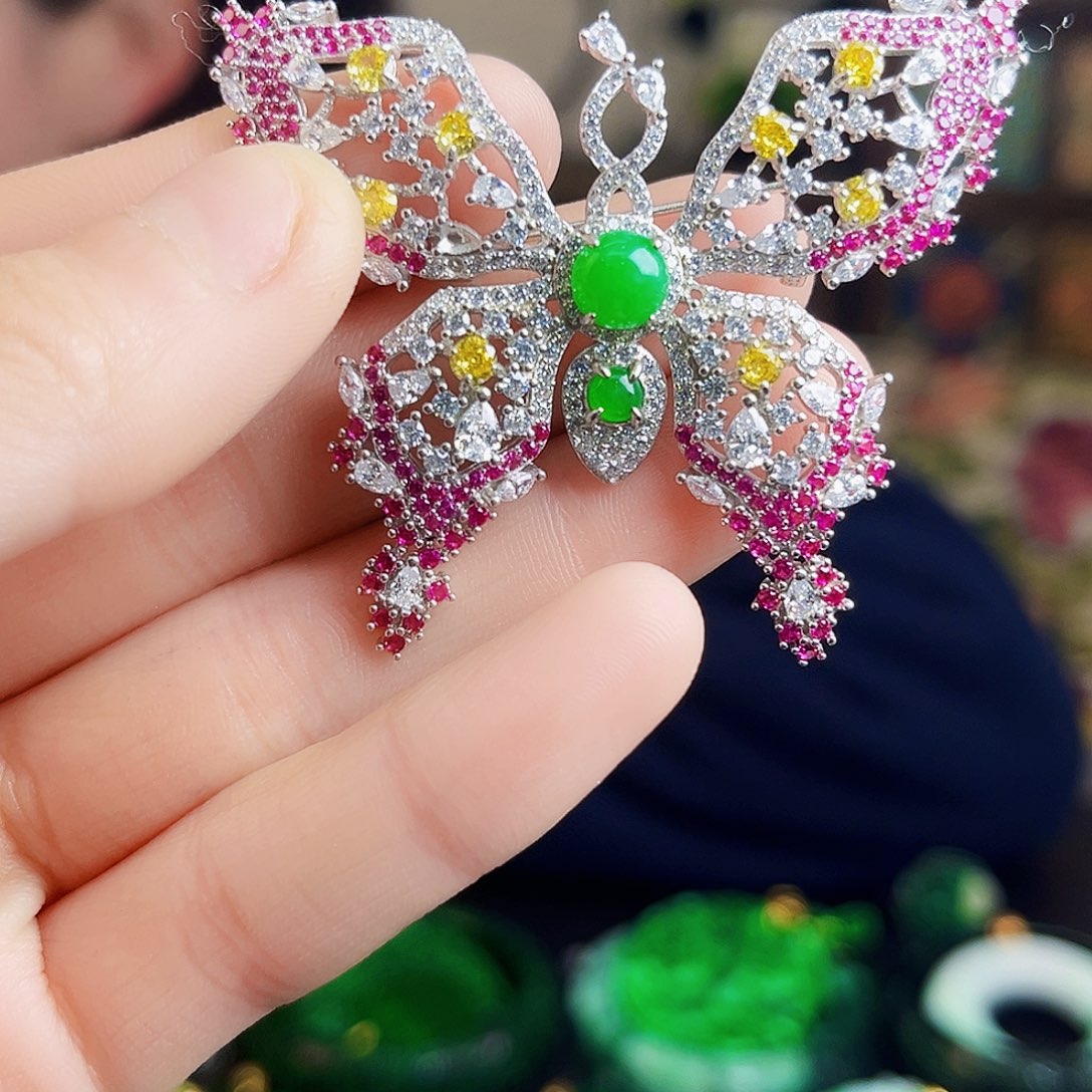 颈饰银S925镶嵌翡翠多样性