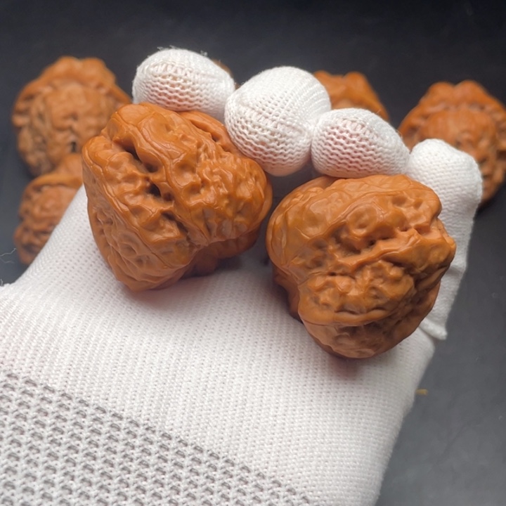 Q***文玩核桃把件蛤蟆头