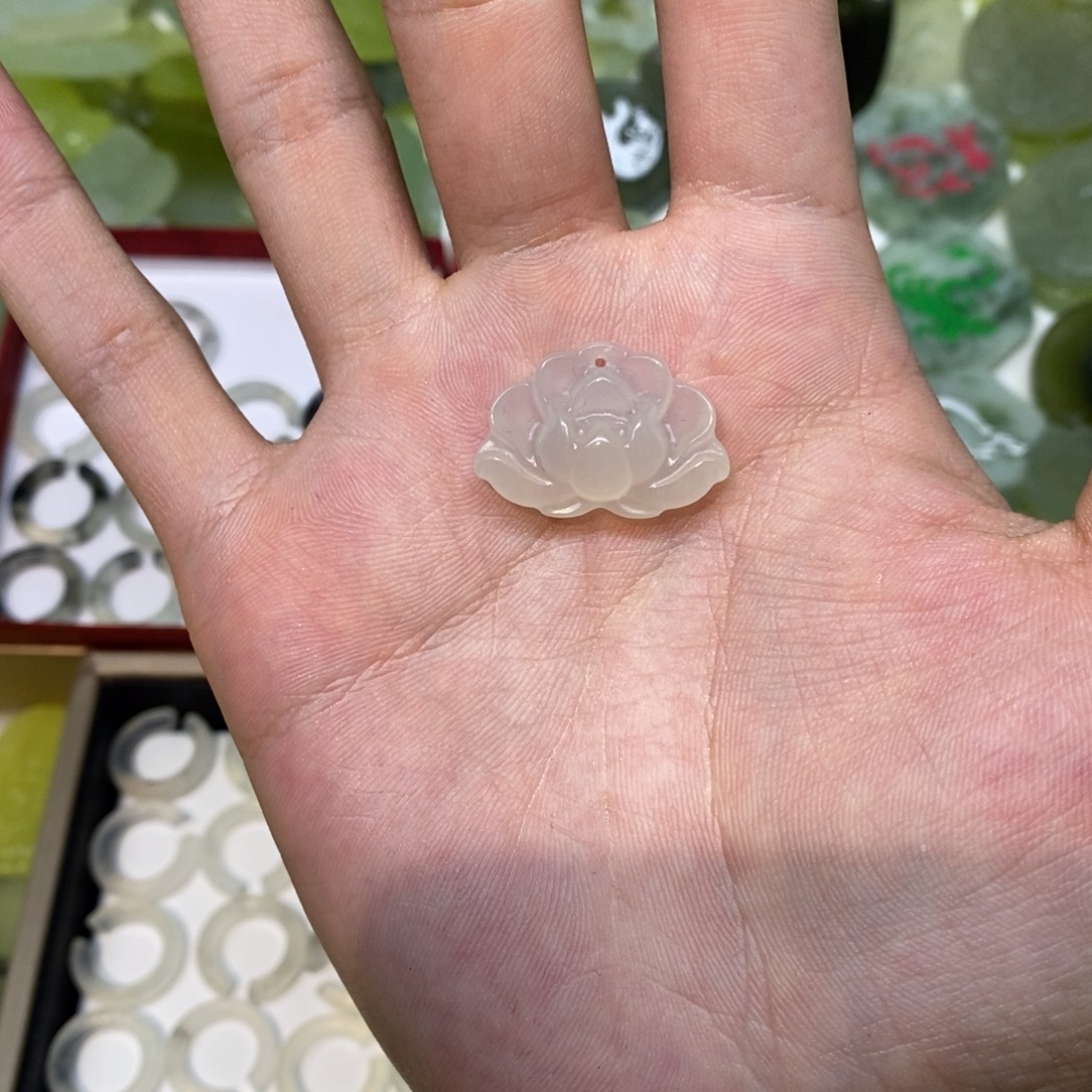 岫玉未镶嵌吊坠(不含链)两单包邮