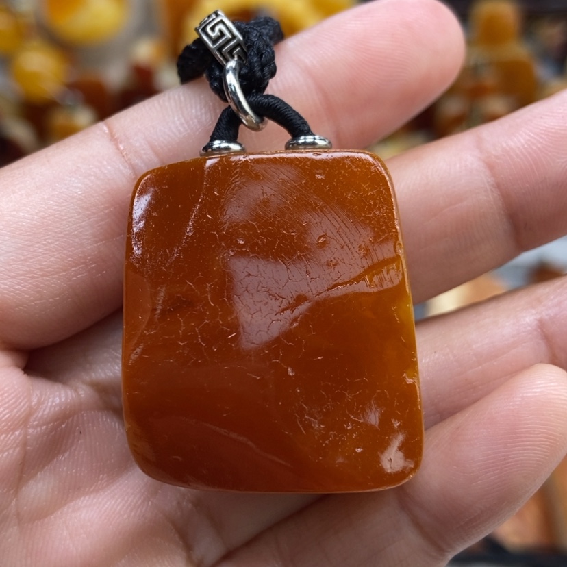 【闪购商品】琥珀颈饰未镶嵌