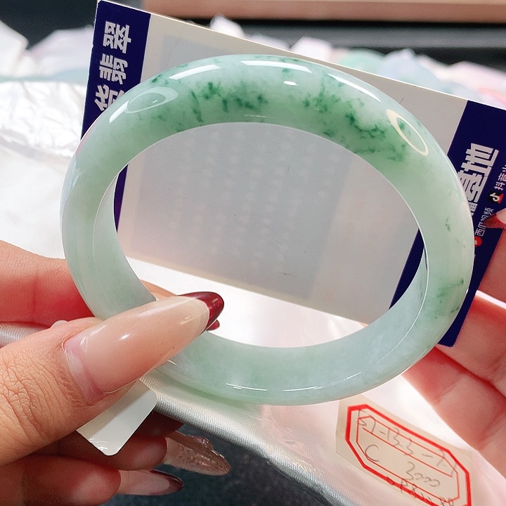 未镶嵌手镯翡翠半山水飘花