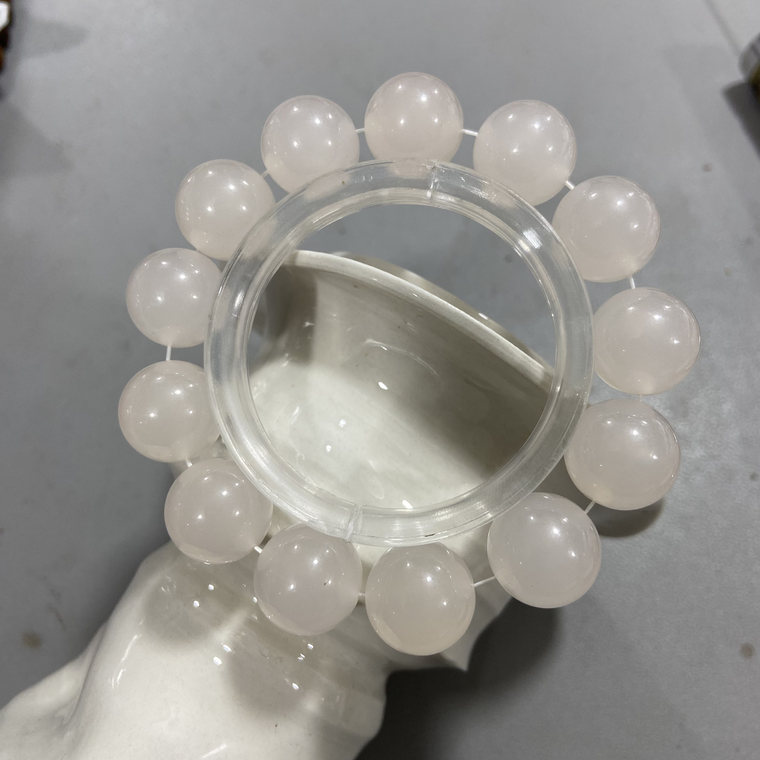 A307海云母（血沉宝）卡1.6单圈手串（紫光线太阳光照射变色）