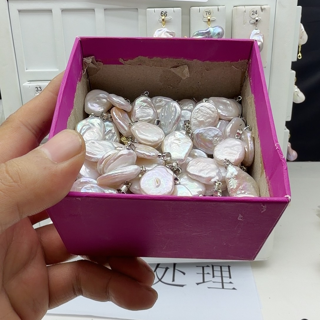 合金淡水珍珠颈饰
