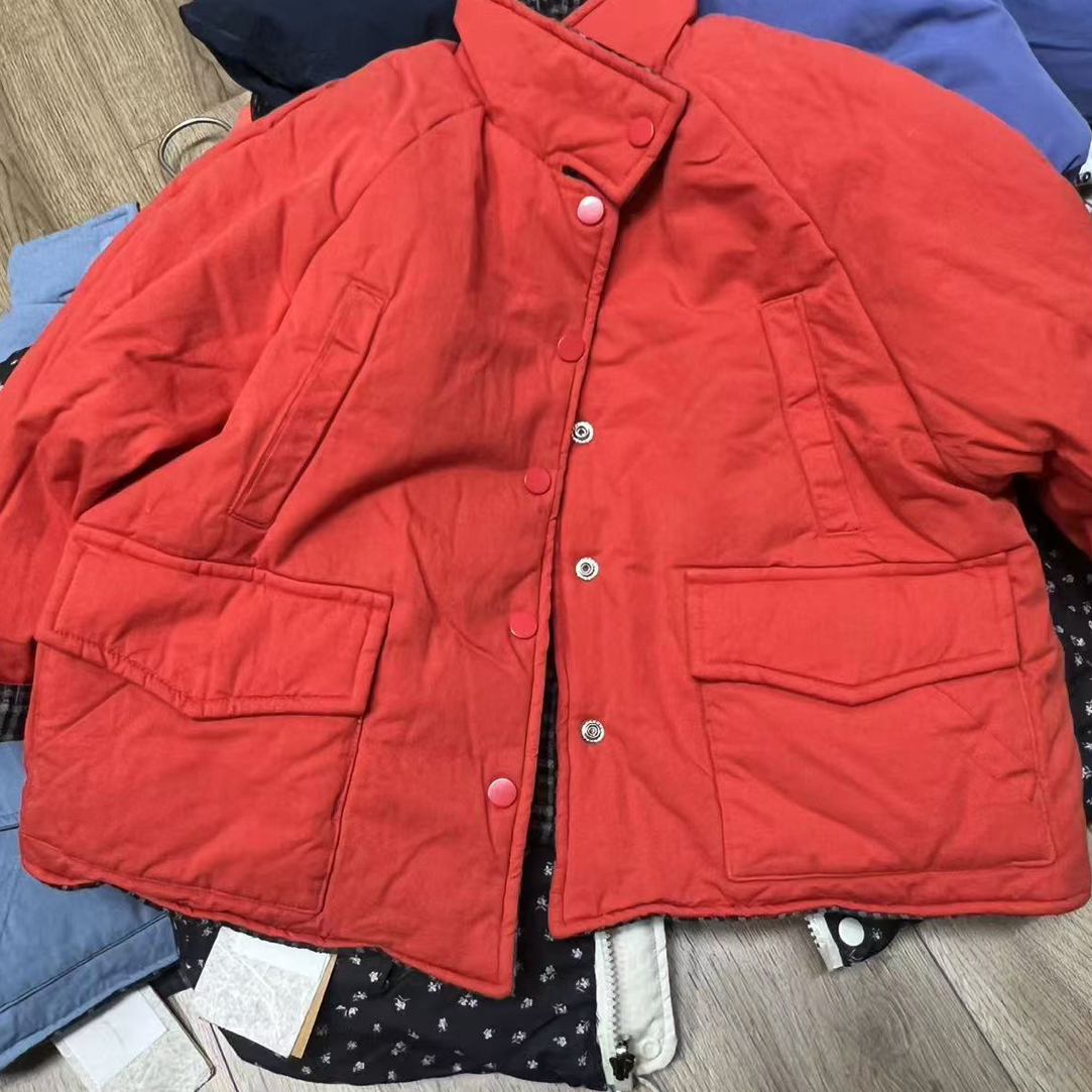 格子装色两面穿外套