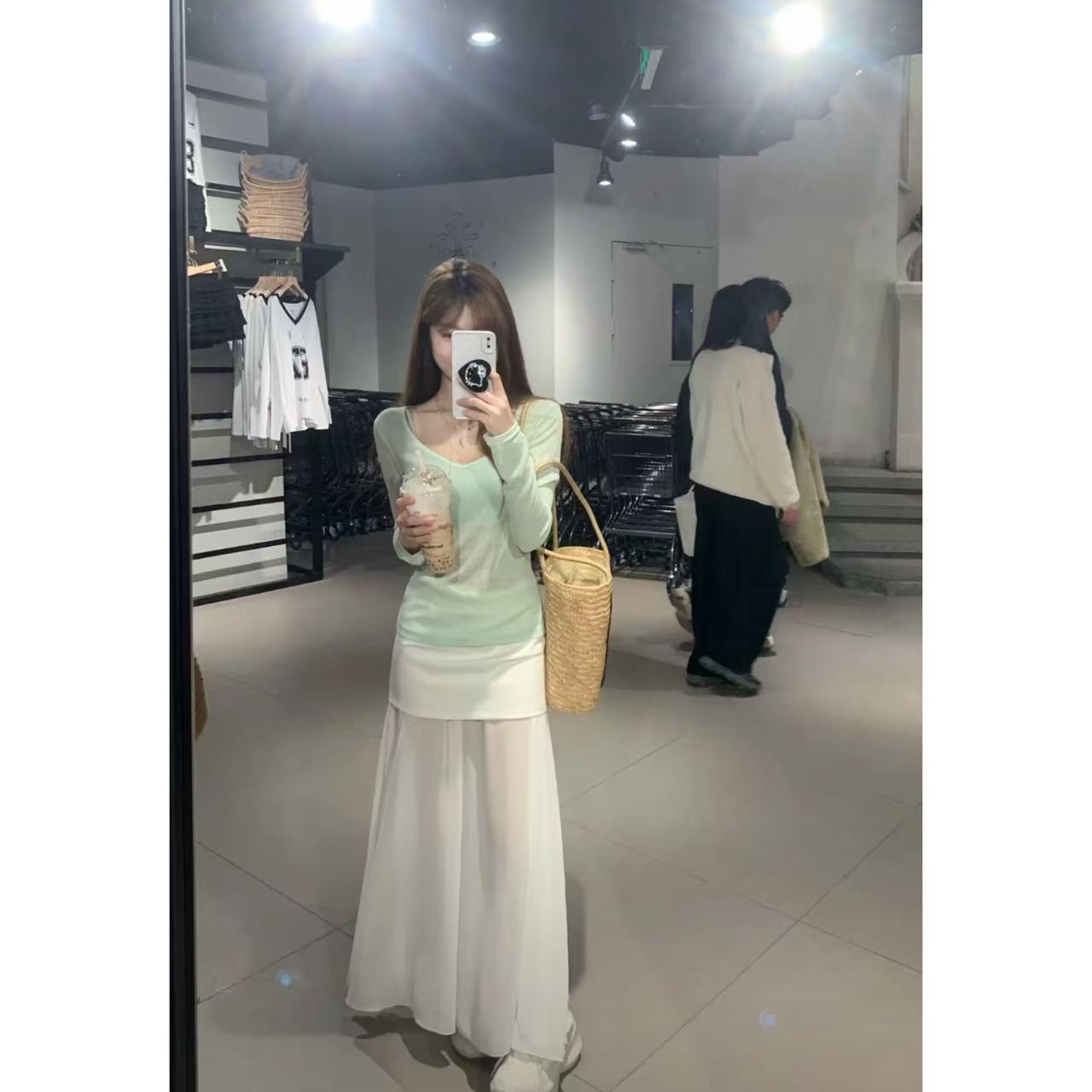 徐秋阳  拼接网纱裙  百搭时尚休闲春季新款拼接网纱裙9717