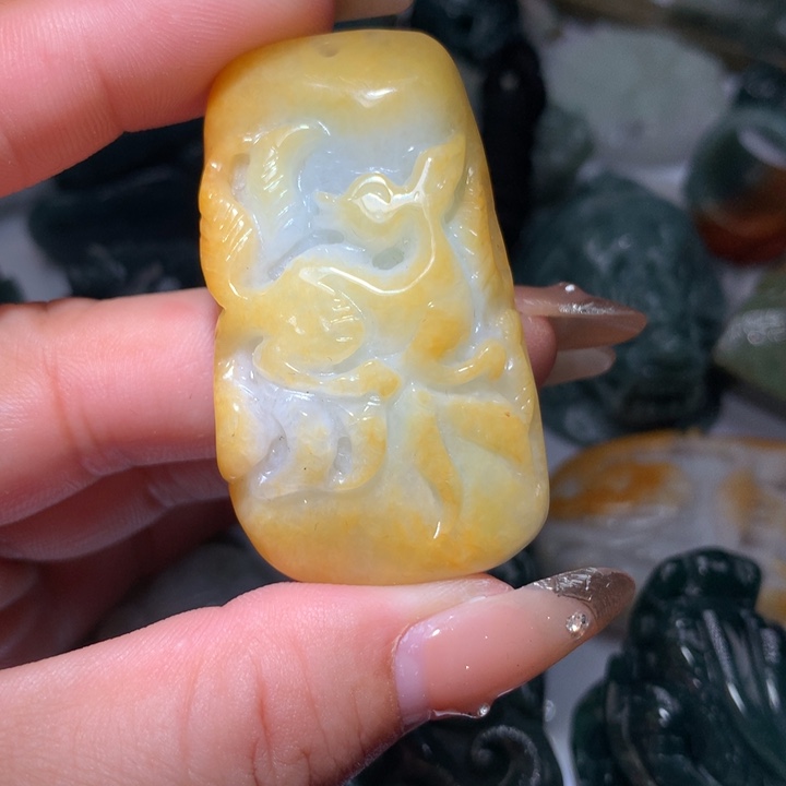 翡翠未镶嵌颈饰保真天然A货翡翠