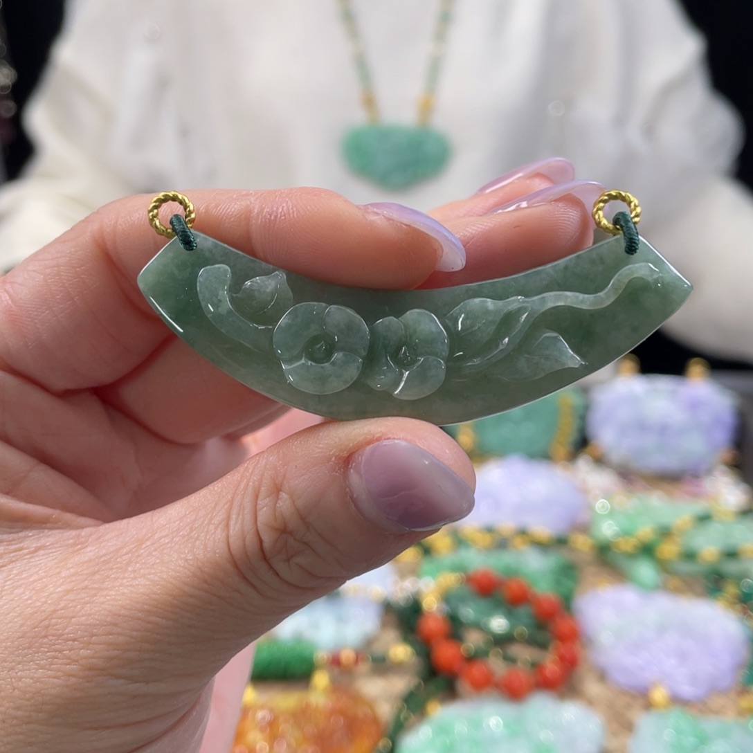 翡翠颈饰未镶嵌代编织