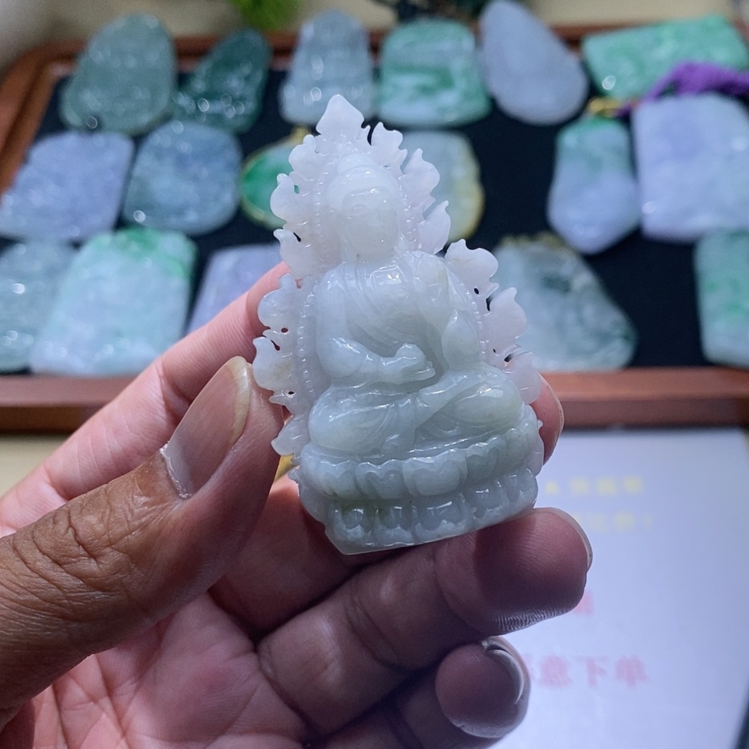 【闪购商品】翡翠未镶嵌颈饰11111111111111