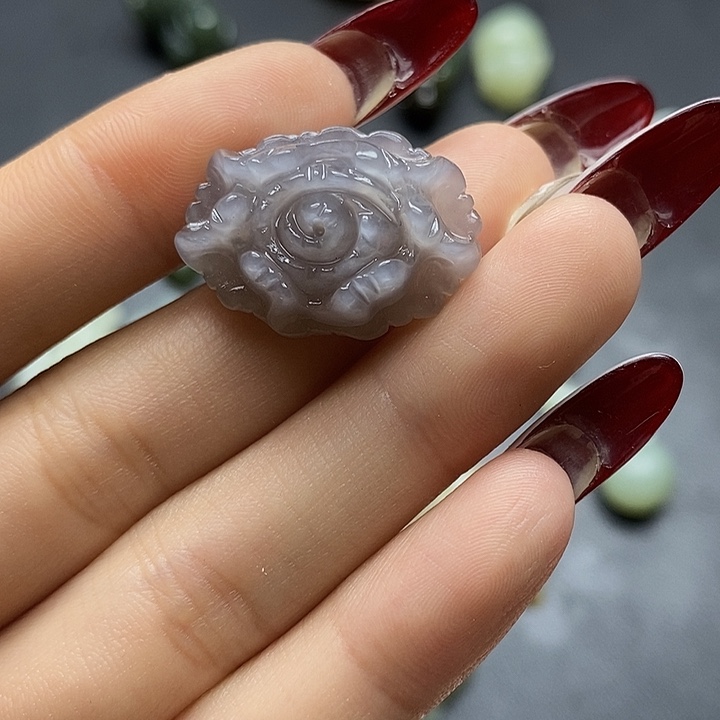 颈饰未镶嵌和田玉诗*