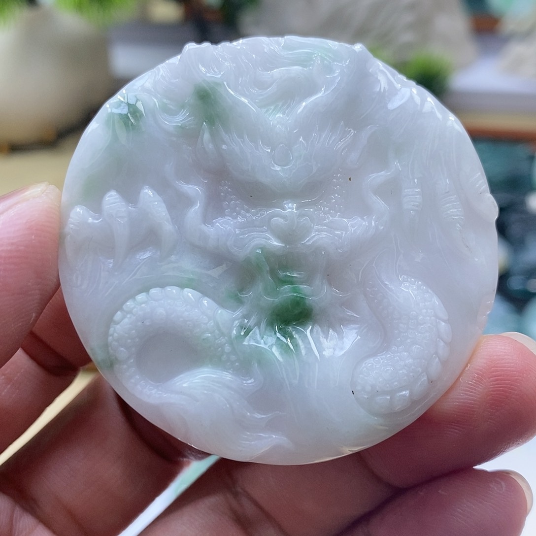 【闪购商品】翡翠颈饰未镶嵌111111111111111