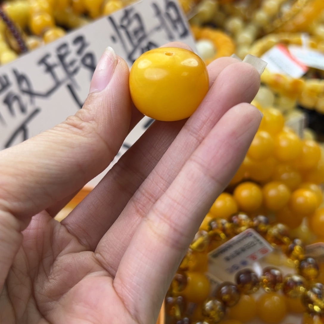 琥珀珠宝奇石未镶嵌