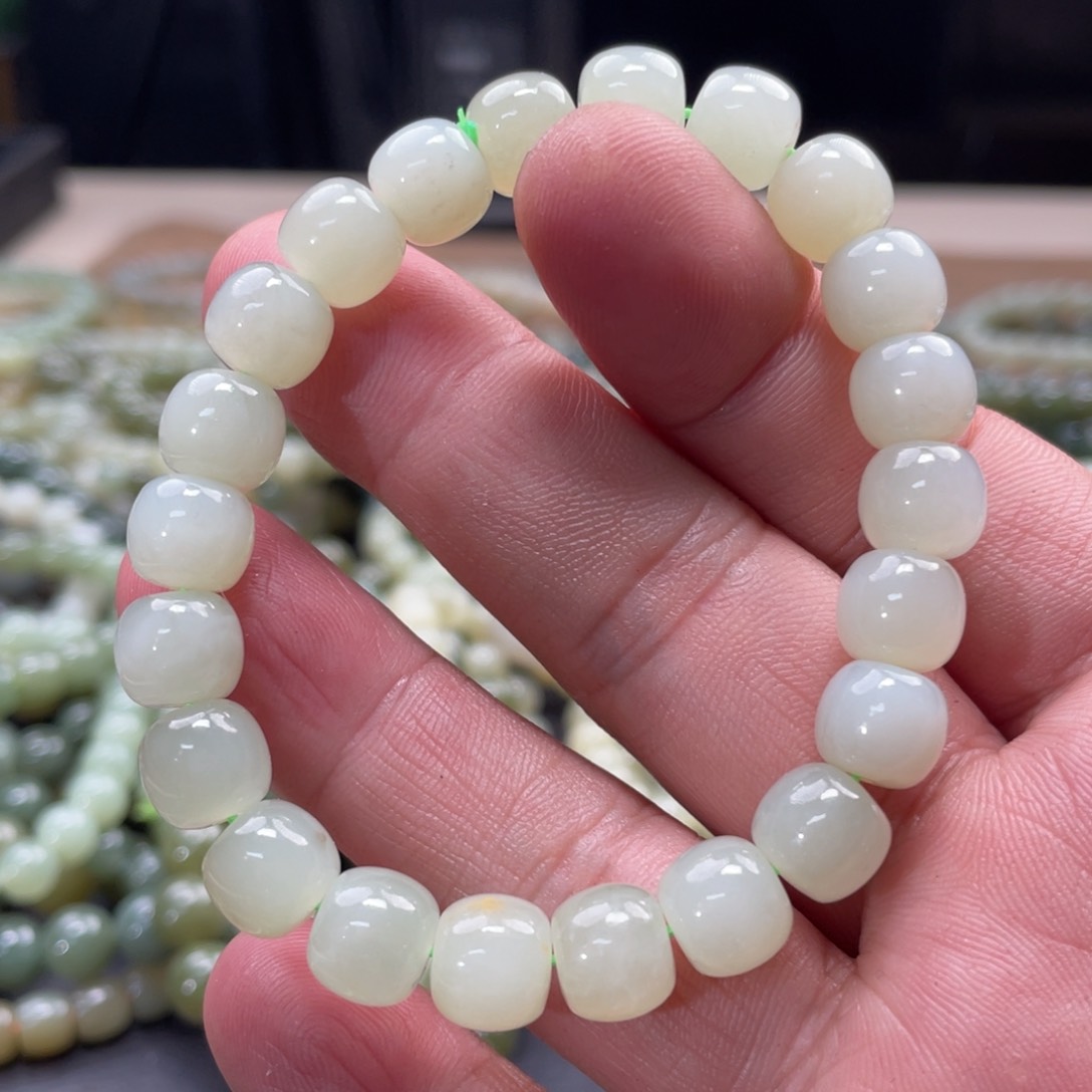 和田玉手链未镶嵌