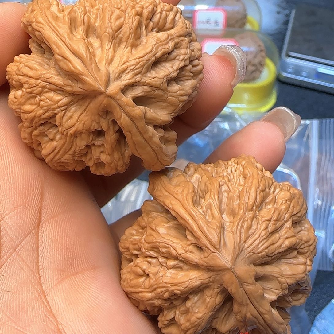 文玩核桃吊坠46➕粗筋全