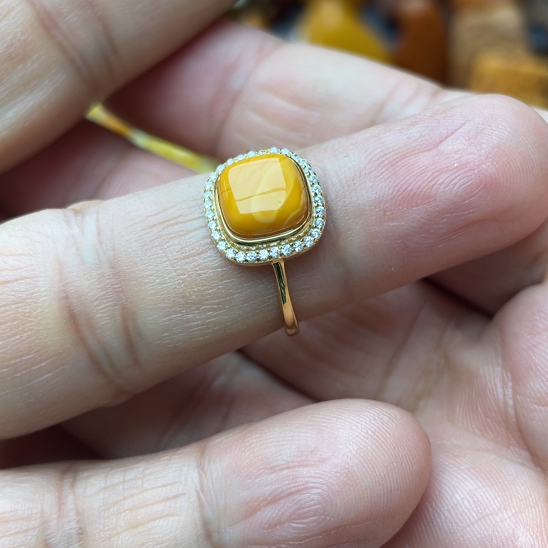 蜜蜡颈饰银S925镀金镶嵌