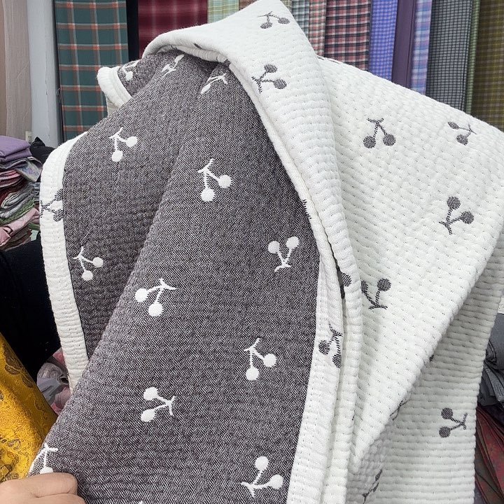 棉1.5米×2米樱桃盖毯A类