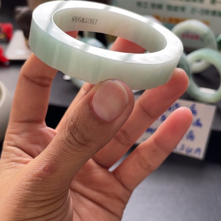 定制翡翠晴绿底翡翠手镯54-56贵妃未镶嵌