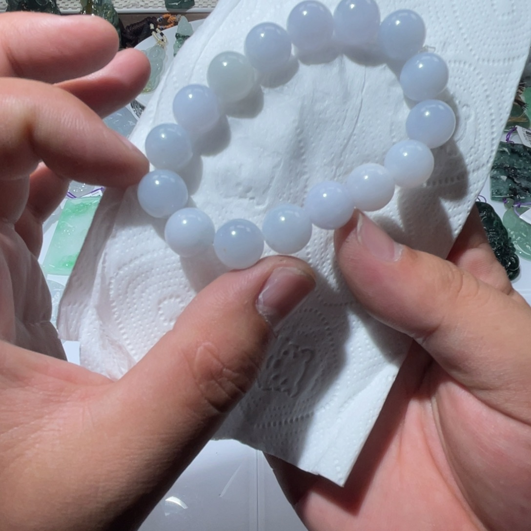 翡翠颈饰未镶嵌天然