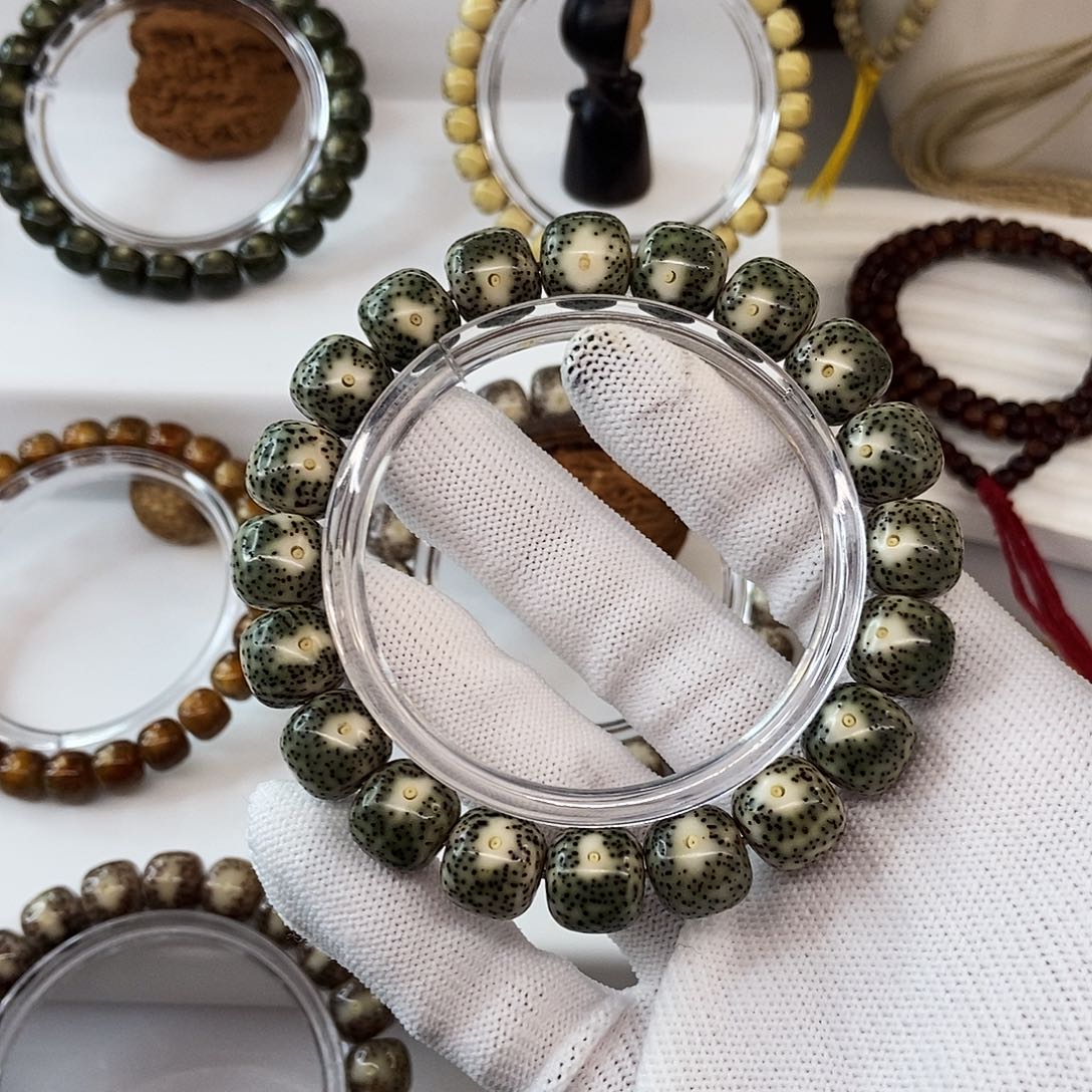 一***的手串星月菩提12青花帝绿凤眼82