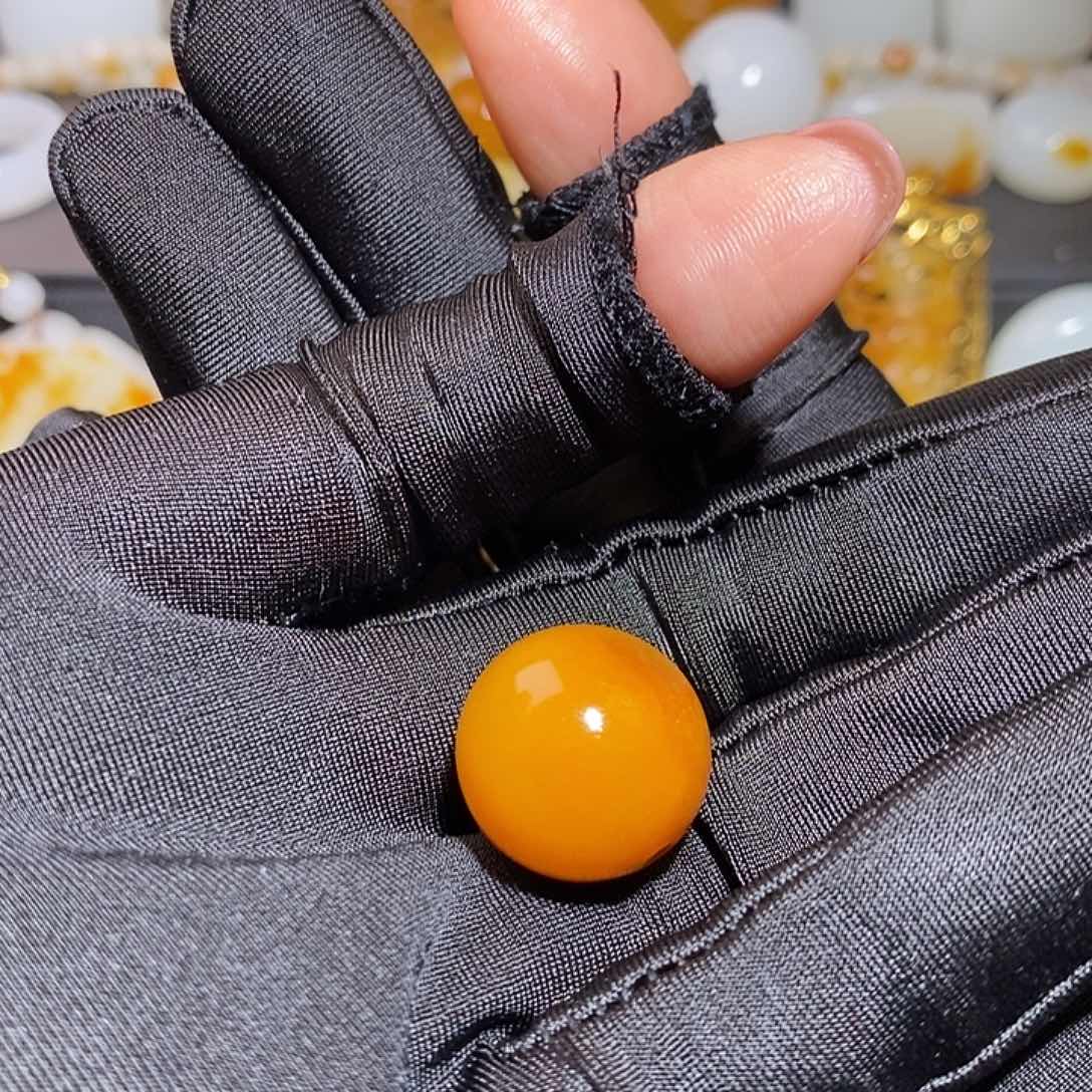 王***铁和田玉未镶嵌手链