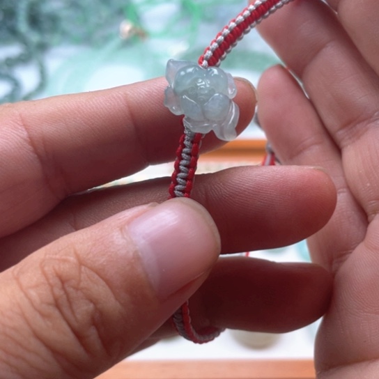 翡翠未镶嵌颈饰翡翠莲花手绳