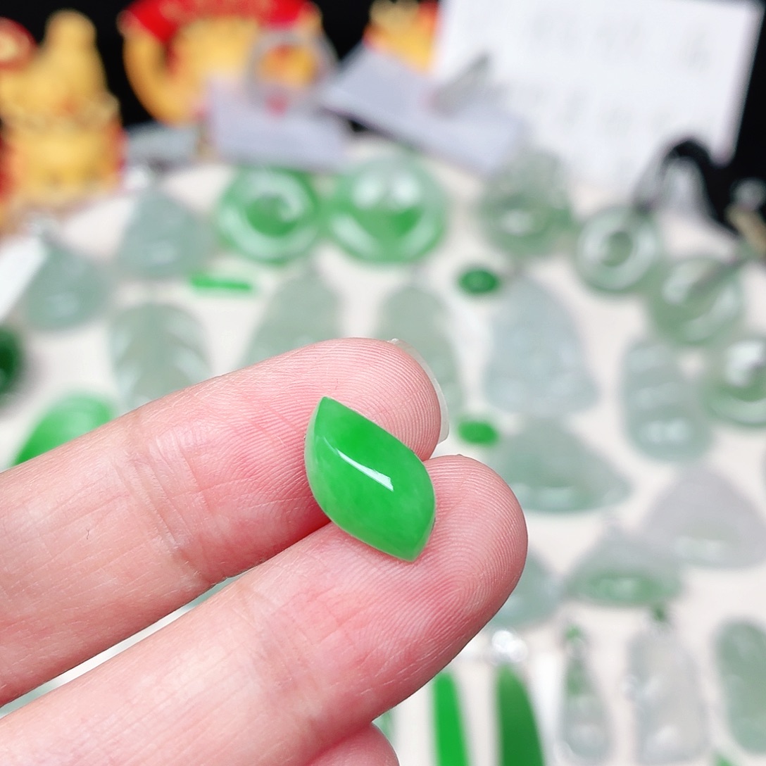 翡翠裸石缅甸天然A货翡翠