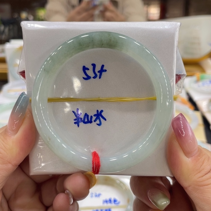 翡翠未镶嵌手镯翡翠