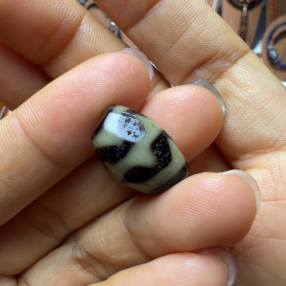 ****月玛瑙/玉髓未镶嵌颈饰