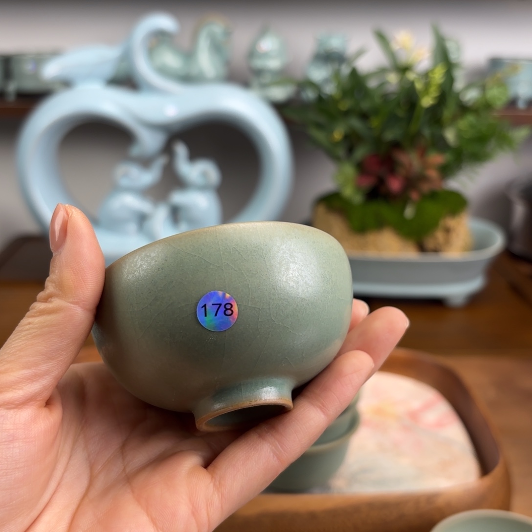 与***山编号178柴窑杯子特价