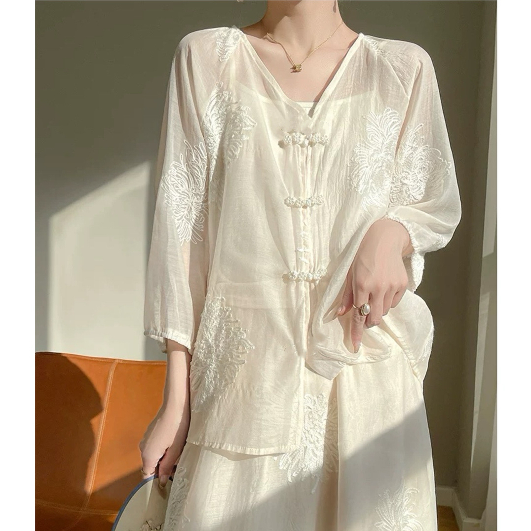 2875【云边月ka】重工刺绣V领九分袖上衣女气质新中式国风衬衫女