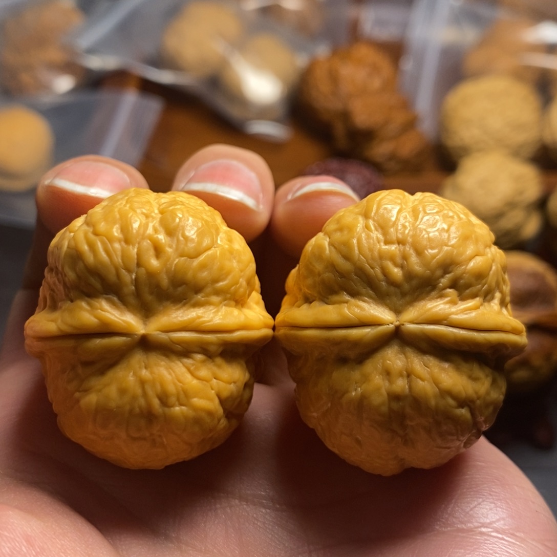 文玩核桃把件37尺蛋黄