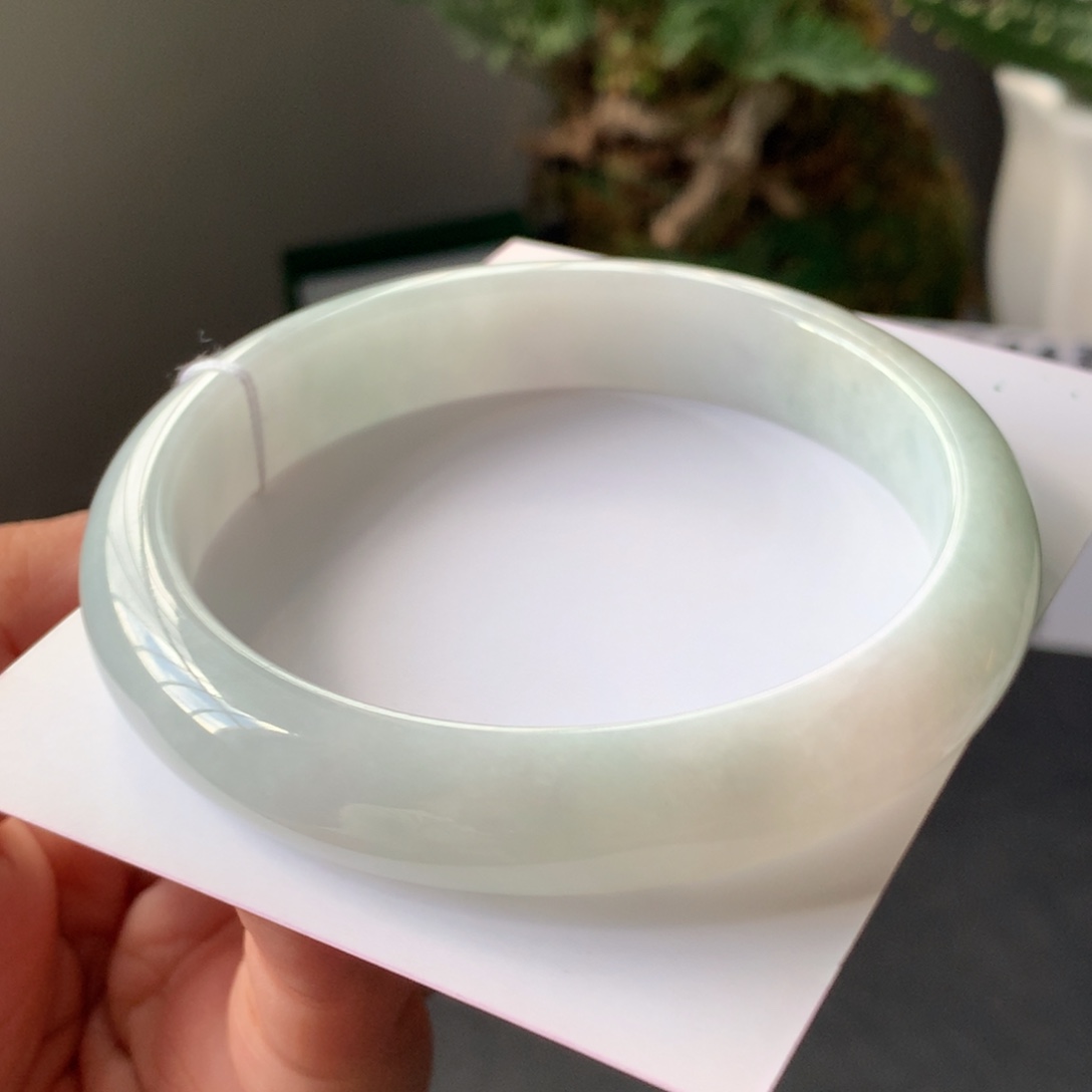 翡翠手镯未镶嵌31号60.5-12.3-7.9