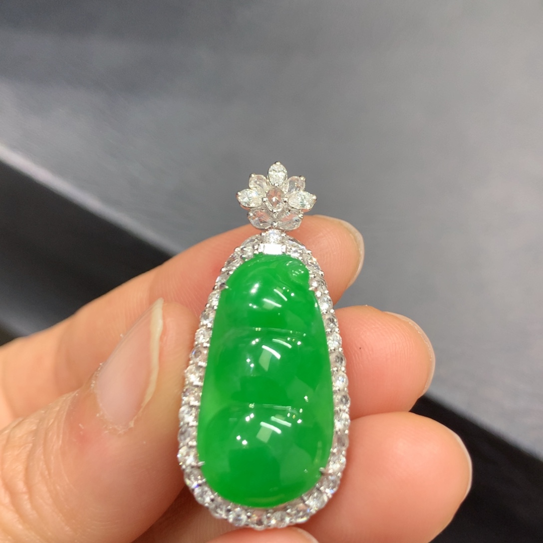 翡翠18K金镶嵌吊坠(不含链)