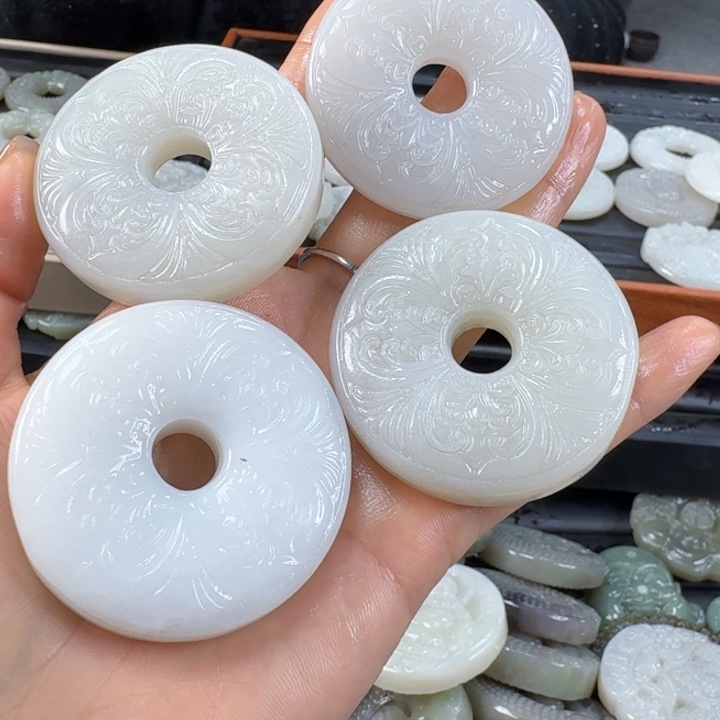 颈饰未镶嵌和田玉发其一多样性发货 拍一发一