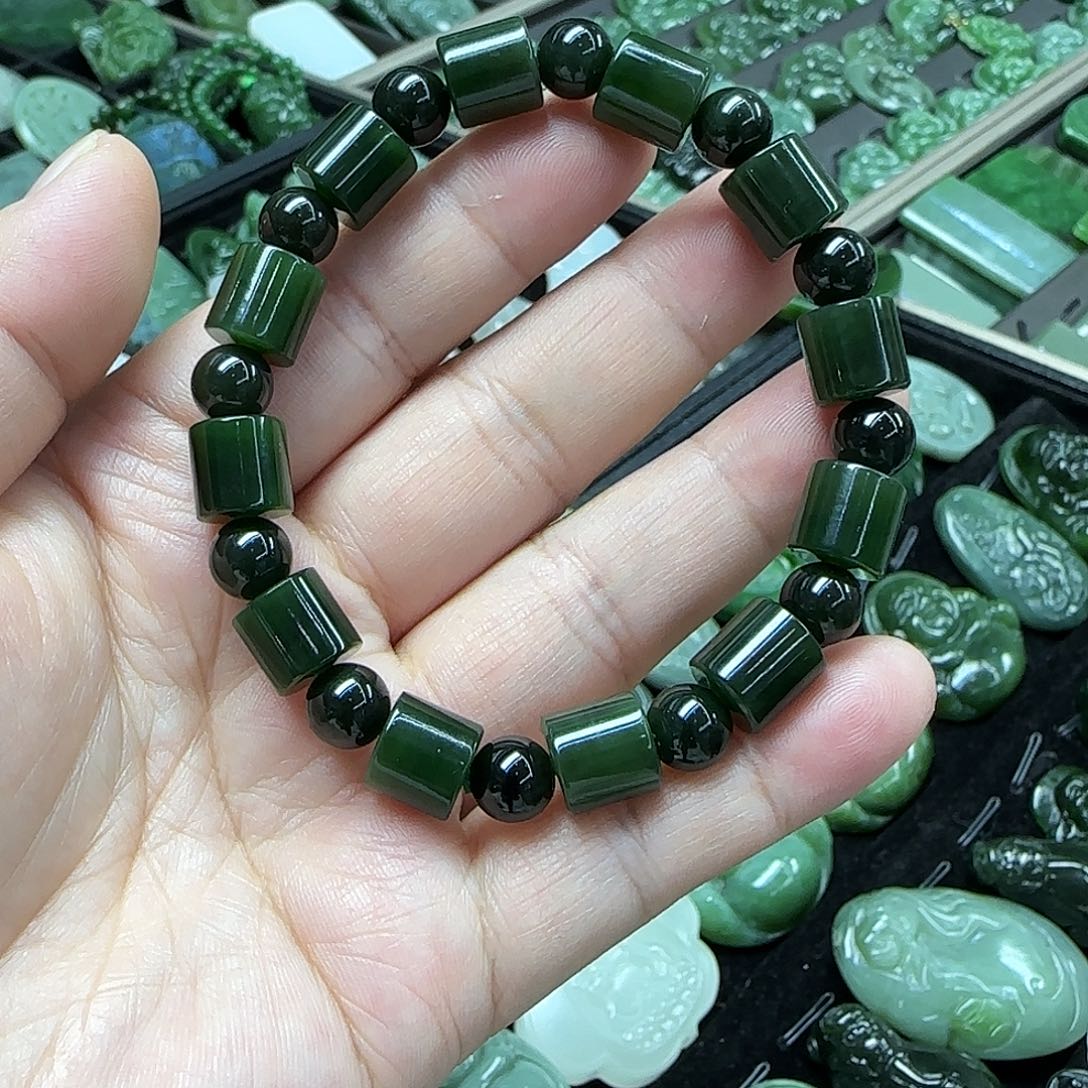 和田玉未镶嵌珠宝奇石