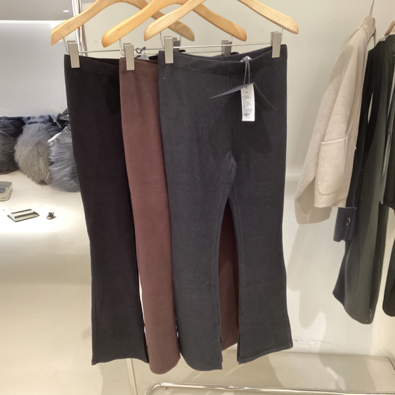 |582001气质显瘦保暖自发热微喇裤