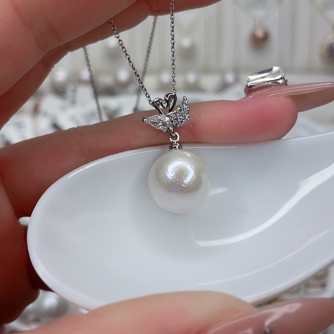淡水珍珠吊坠(赠链)未镶嵌