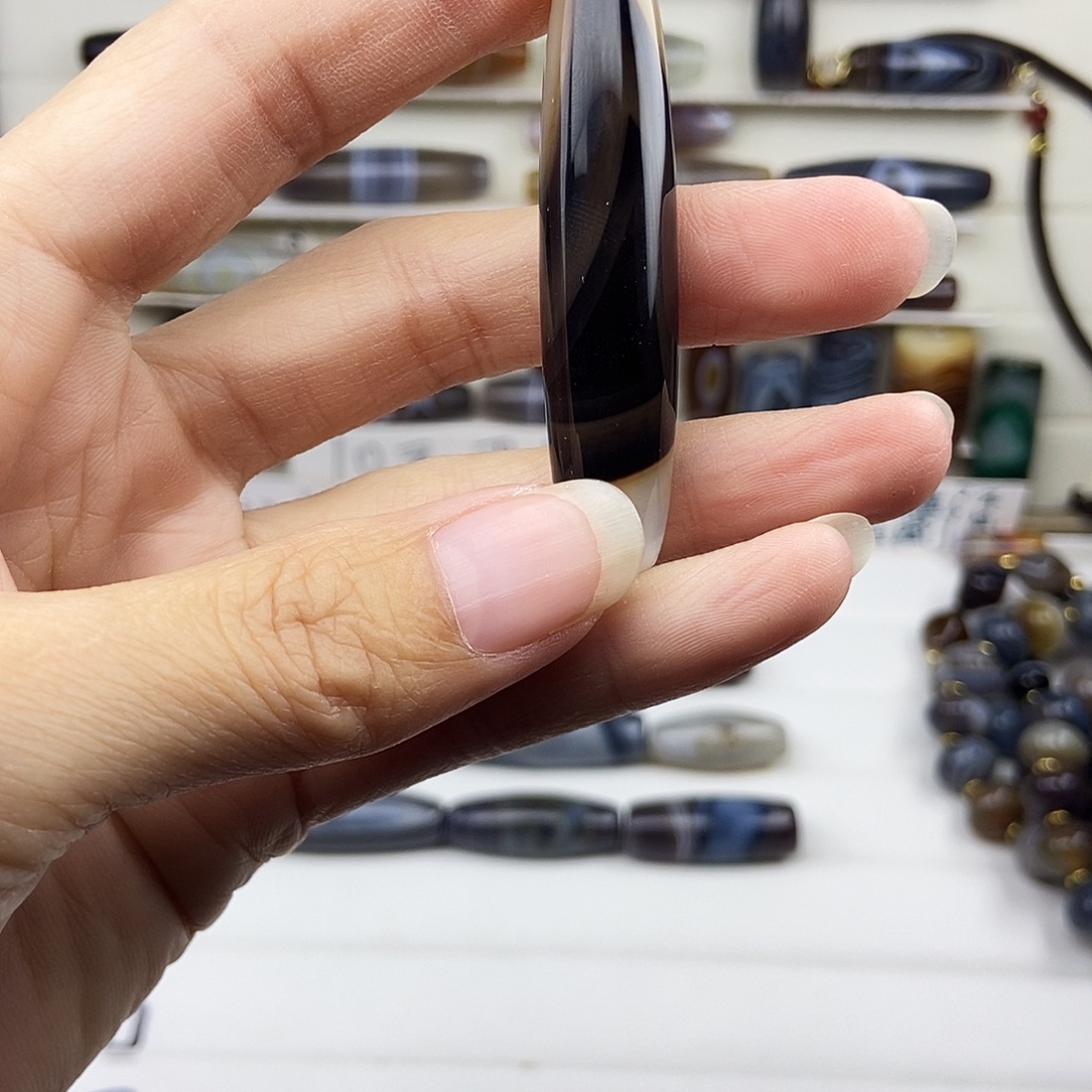 举***子玛瑙/玉髓未镶嵌颈饰