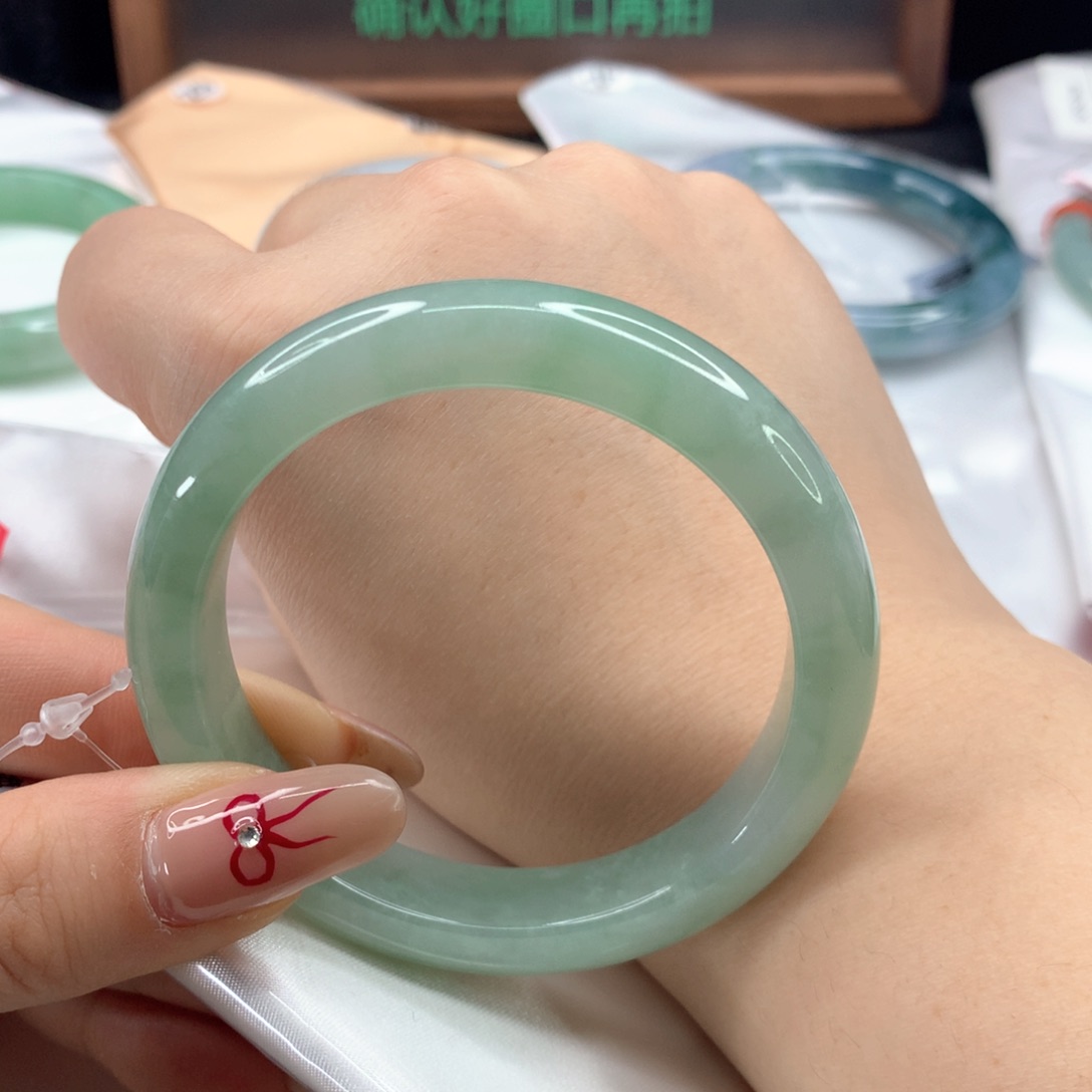 翡翠手镯未镶嵌5453口