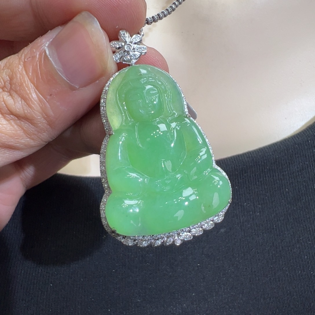 翡翠吊坠(不含链)18K金镶嵌